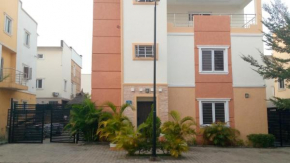 Evergreen service apartment